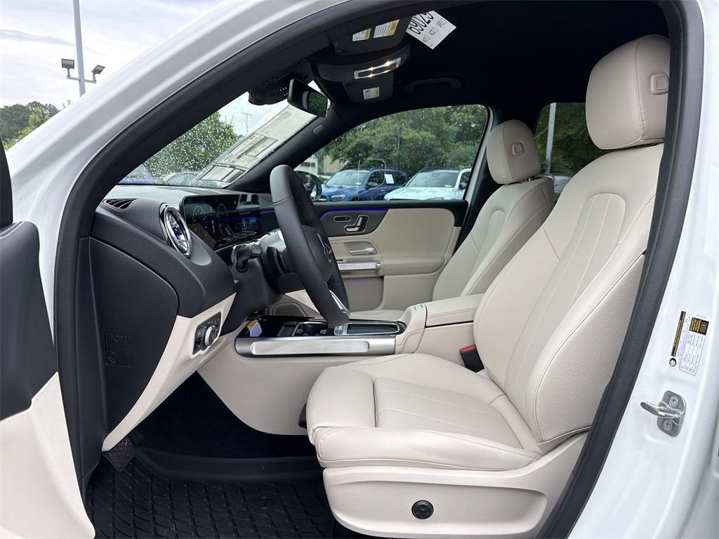 new 2025 Mercedes-Benz GLB 250 car, priced at $47,145