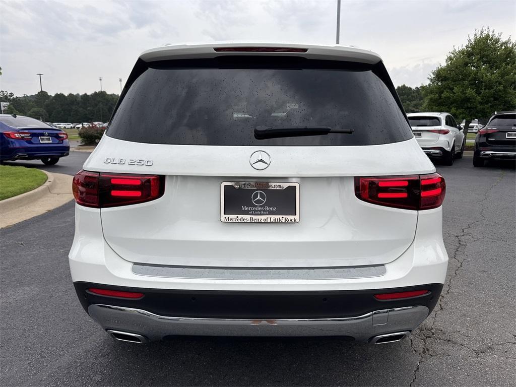 new 2025 Mercedes-Benz GLB 250 car, priced at $47,145