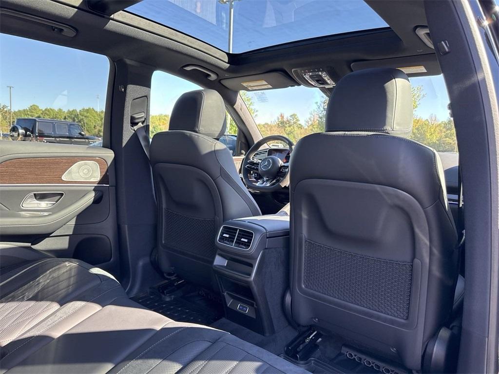 new 2025 Mercedes-Benz AMG GLE 53 car, priced at $101,295
