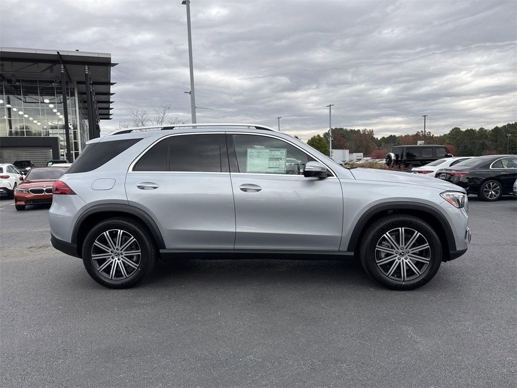 new 2025 Mercedes-Benz GLE 450 car, priced at $75,795