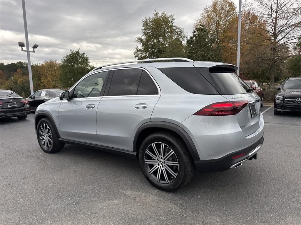 new 2025 Mercedes-Benz GLE 450 car, priced at $75,795