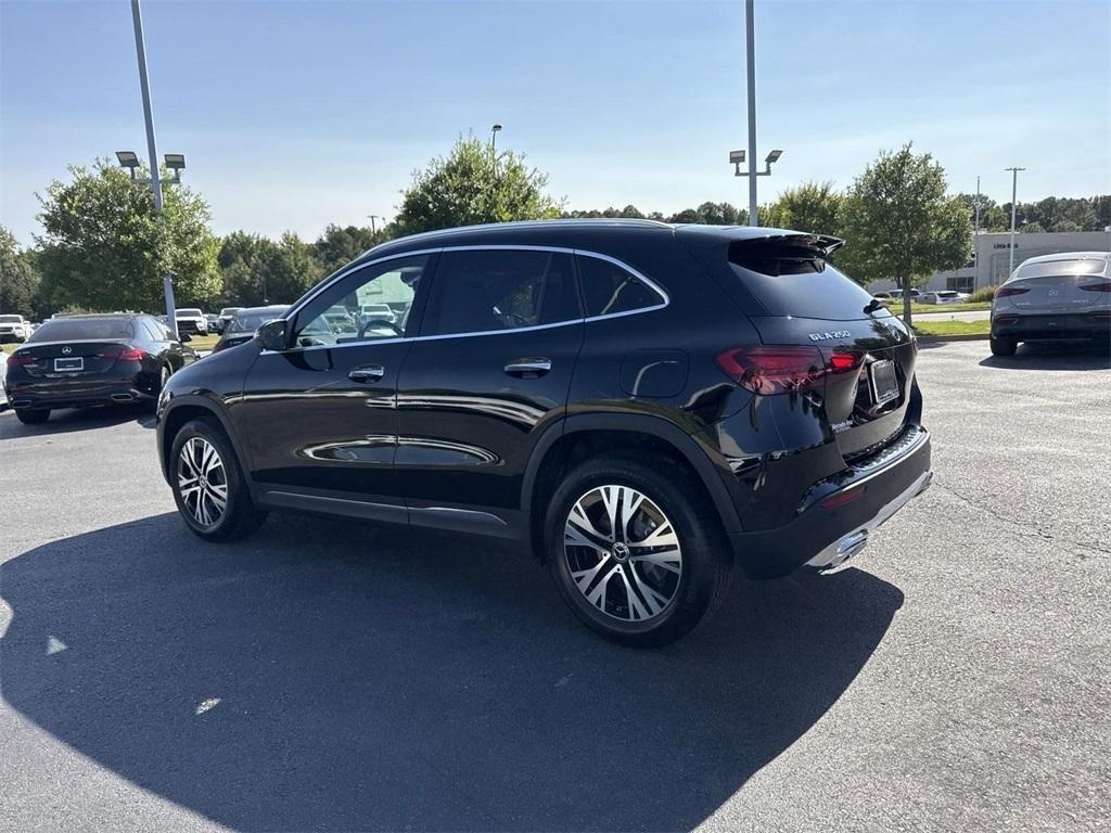 new 2025 Mercedes-Benz GLA 250 car, priced at $46,205