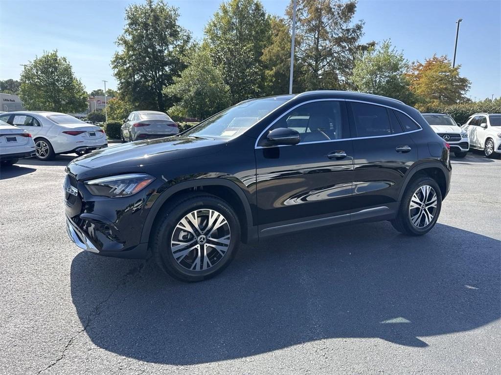 new 2025 Mercedes-Benz GLA 250 car, priced at $46,205