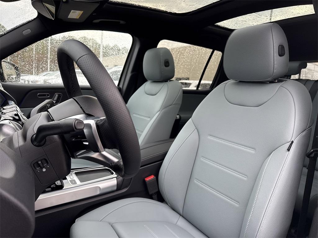 new 2026 Mercedes-Benz GLB 250 car, priced at $59,680