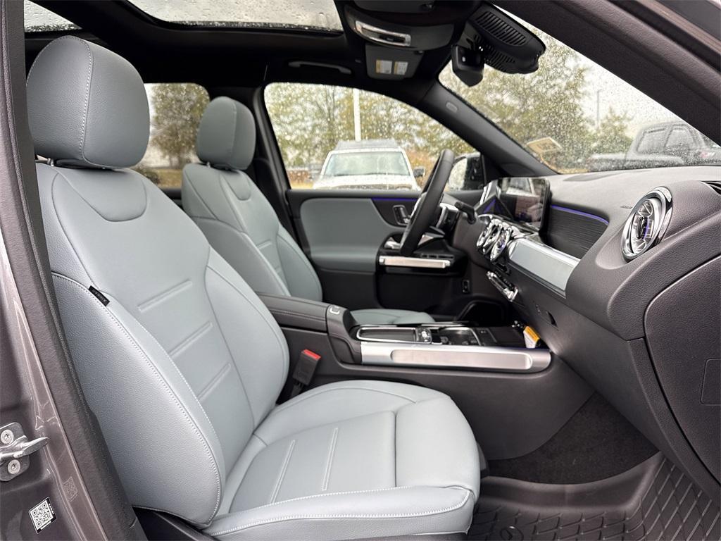 new 2026 Mercedes-Benz GLB 250 car, priced at $59,680