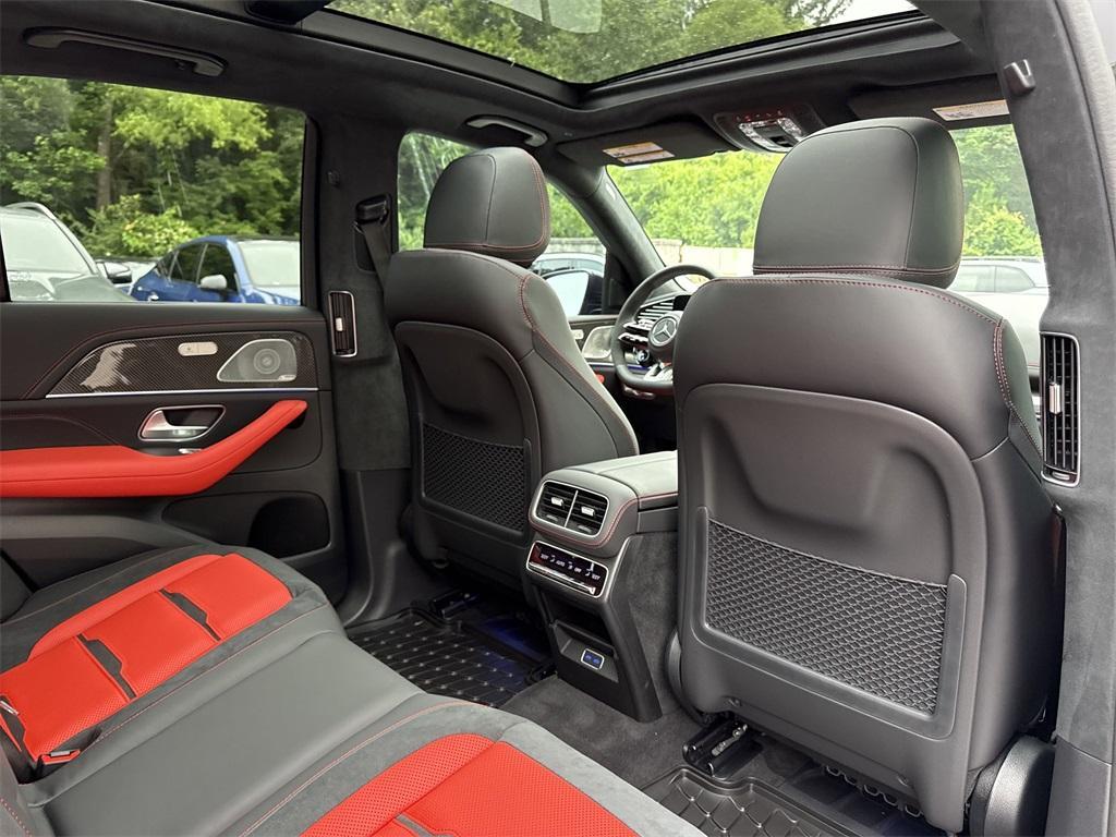 new 2025 Mercedes-Benz AMG GLE 63 car, priced at $139,540
