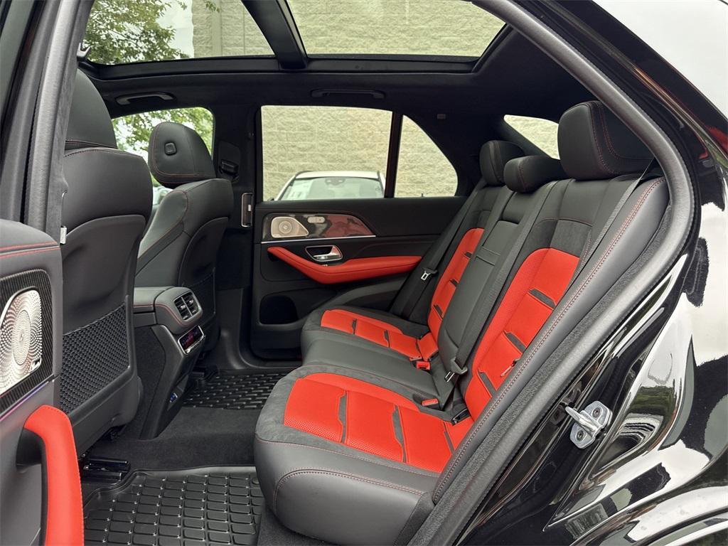 new 2025 Mercedes-Benz AMG GLE 63 car, priced at $139,540