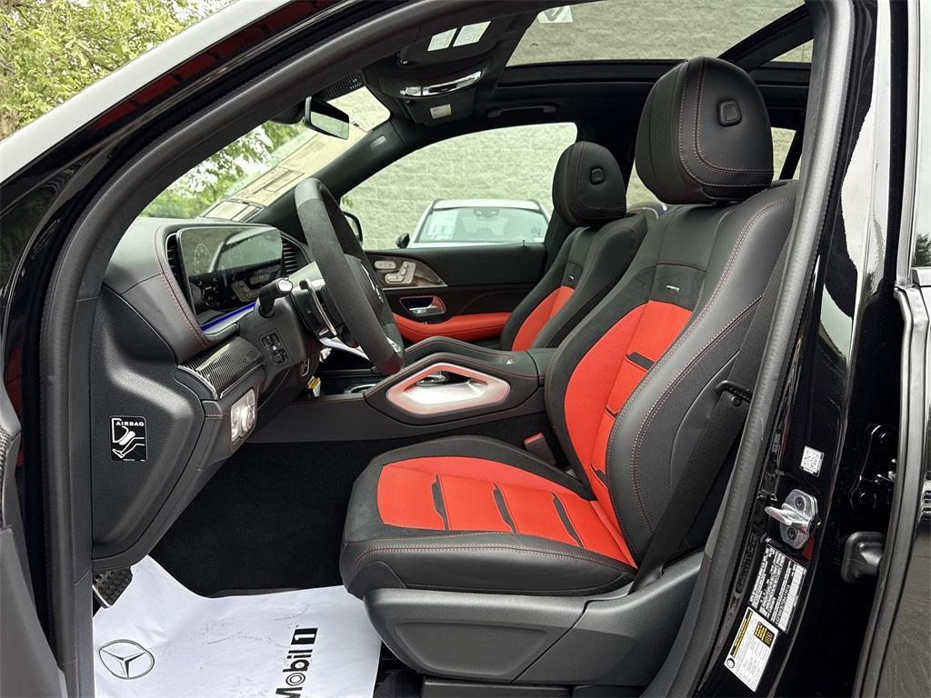 new 2025 Mercedes-Benz AMG GLE 63 car, priced at $139,540