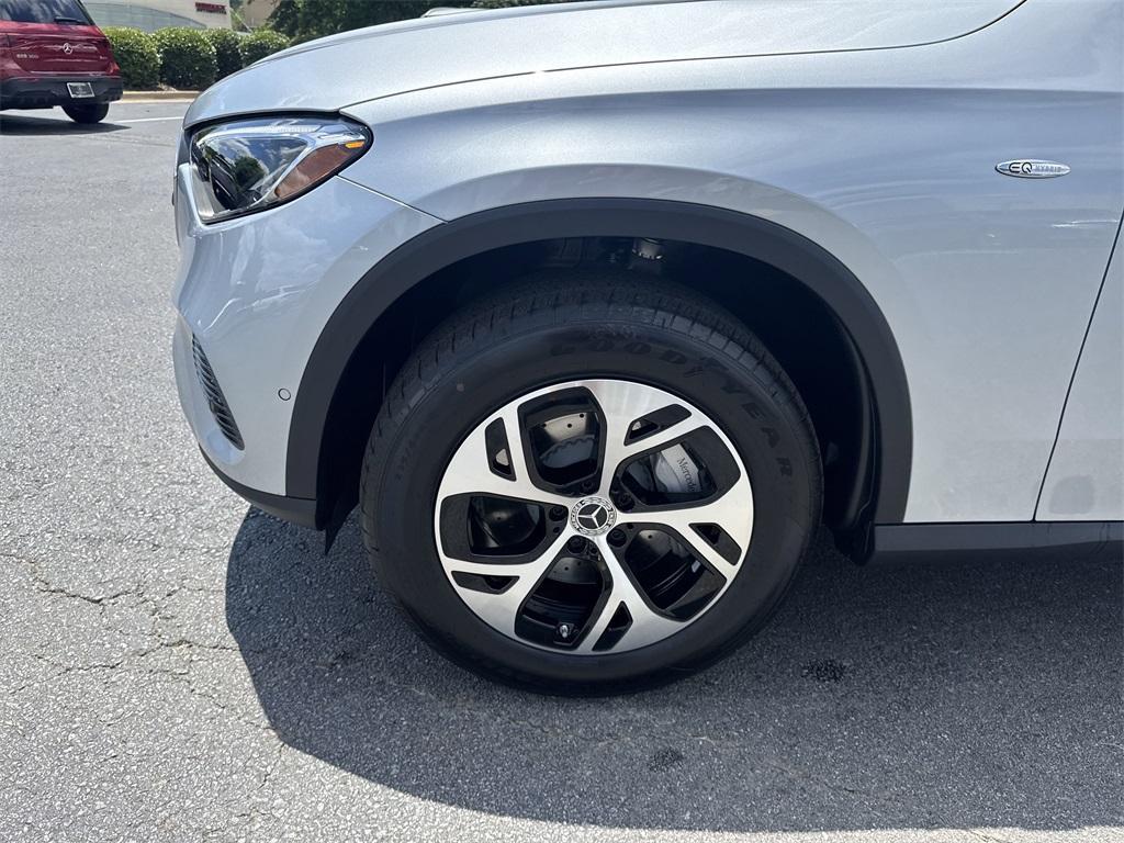 new 2025 Mercedes-Benz GLC 350e car, priced at $65,615