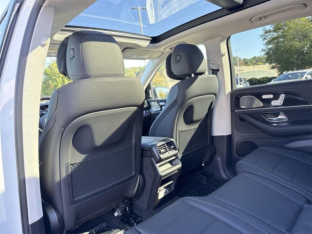 new 2025 Mercedes-Benz GLE 450 car, priced at $91,870