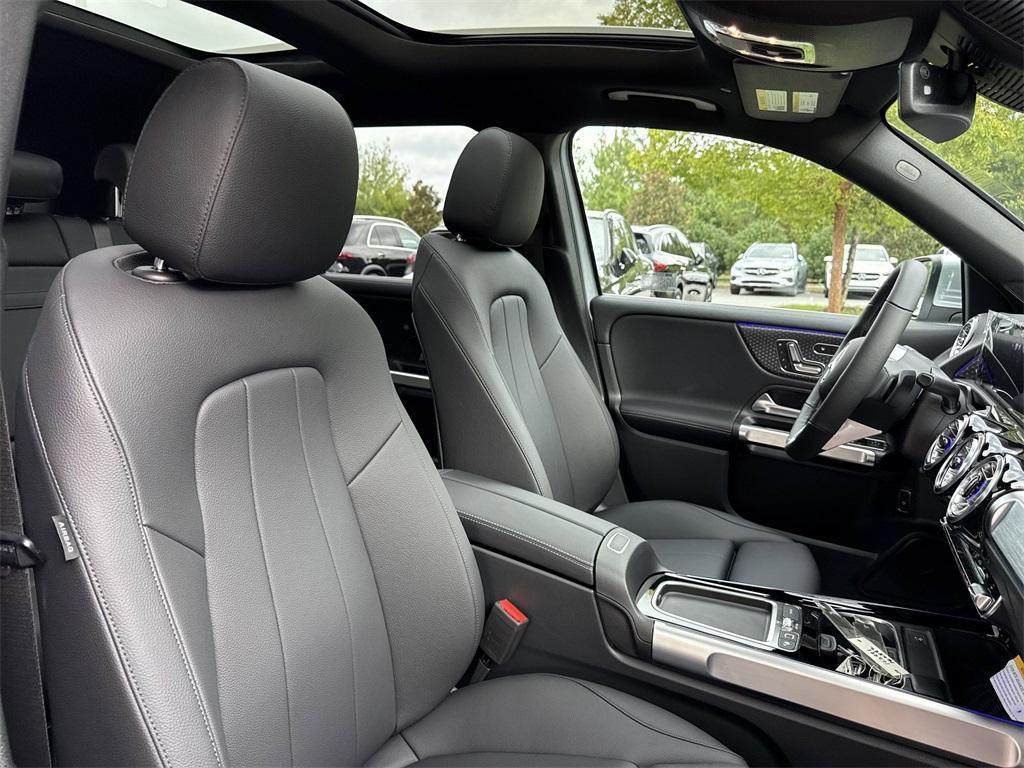 new 2026 Mercedes-Benz GLB 250 car, priced at $52,055
