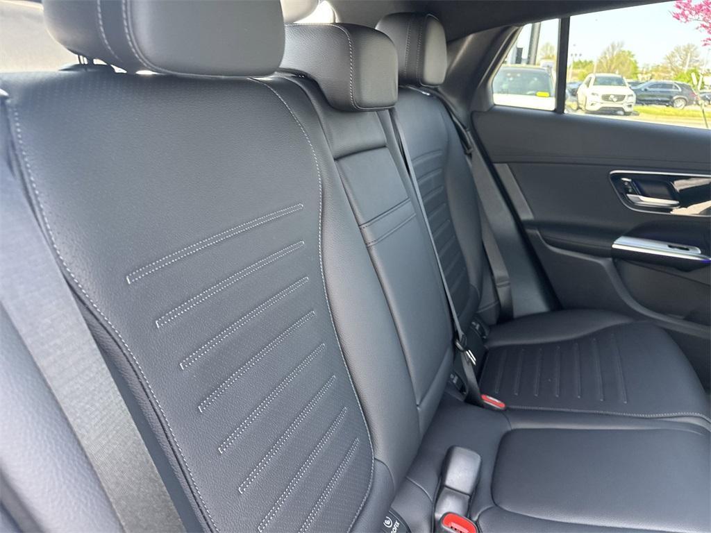 new 2025 Mercedes-Benz GLC 300 car, priced at $65,055