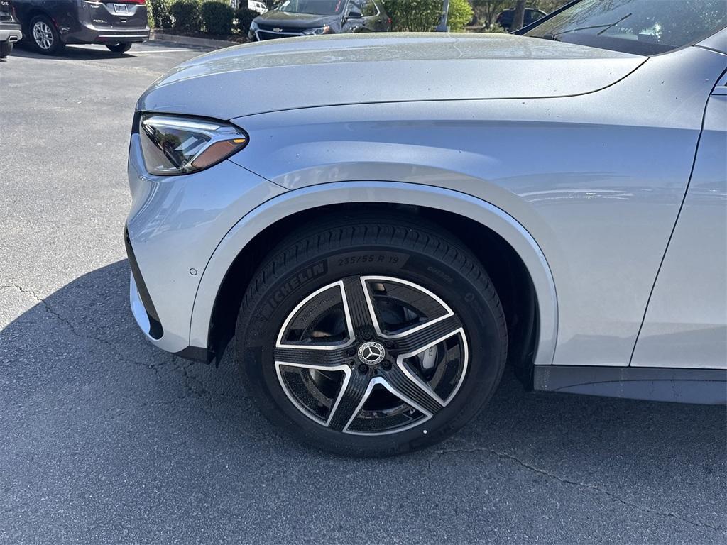new 2025 Mercedes-Benz GLC 300 car, priced at $65,055