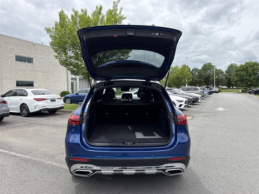 new 2025 Mercedes-Benz GLC 300 car, priced at $59,085