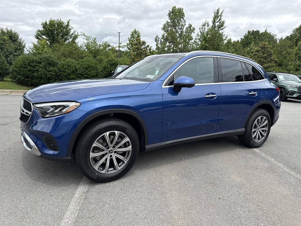new 2025 Mercedes-Benz GLC 300 car, priced at $59,085