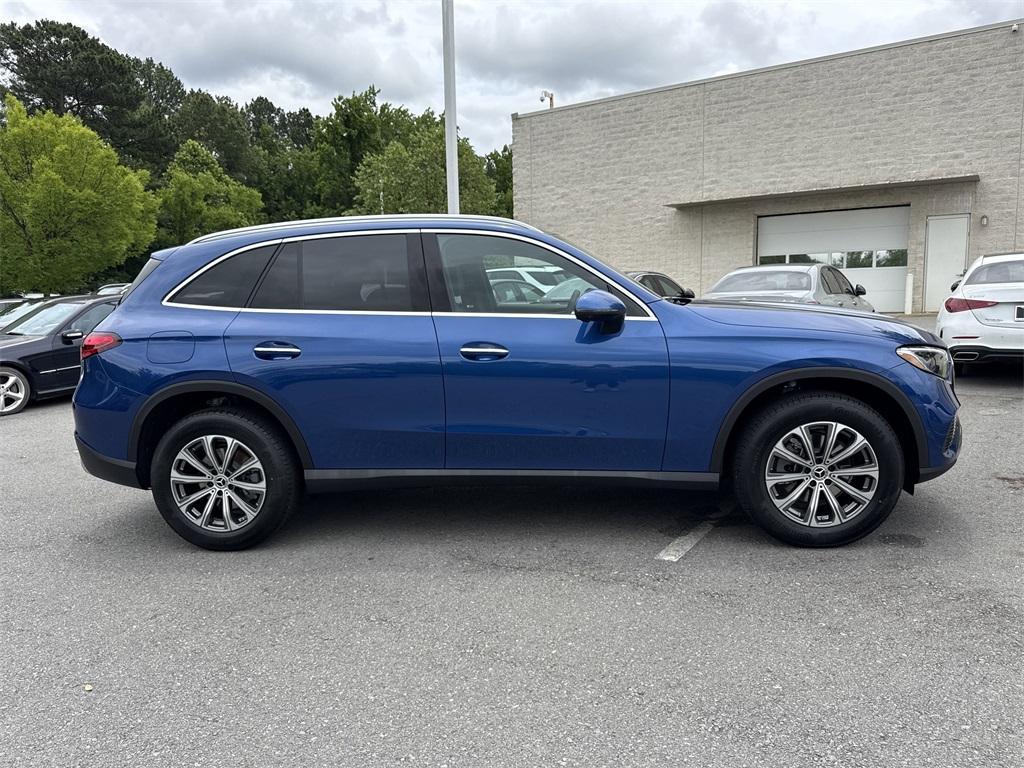 new 2025 Mercedes-Benz GLC 300 car, priced at $59,085
