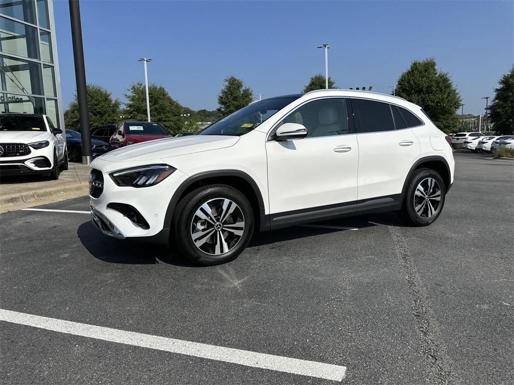 new 2025 Mercedes-Benz GLA 250 car, priced at $45,650