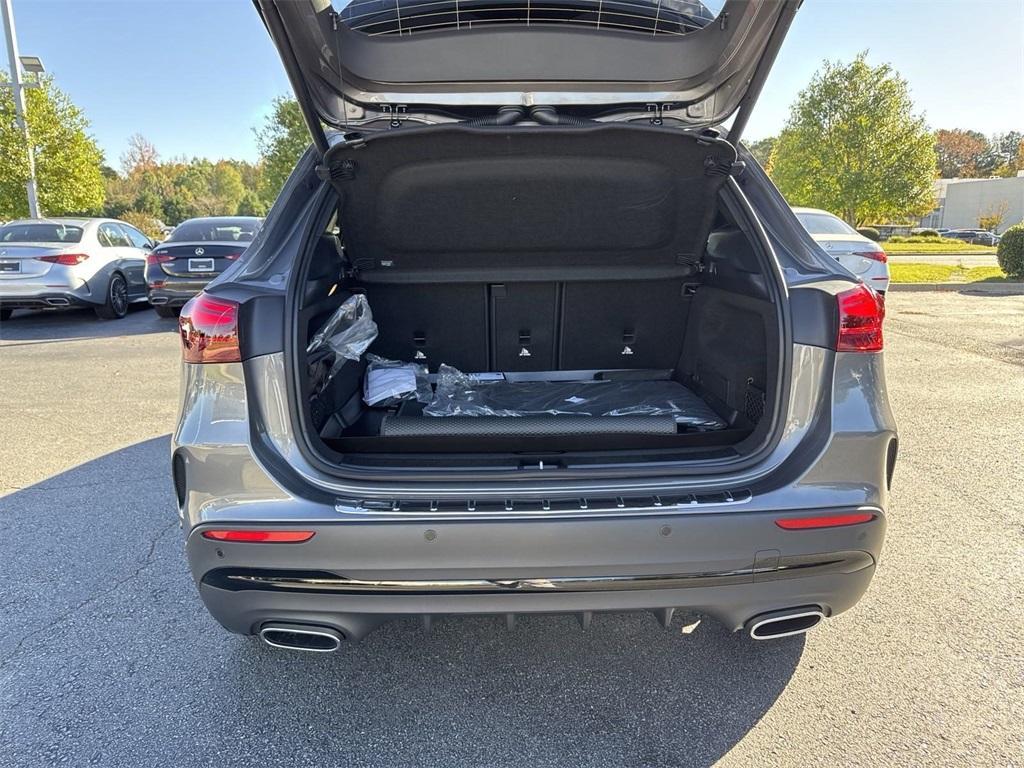 new 2025 Mercedes-Benz GLA 250 car, priced at $53,145