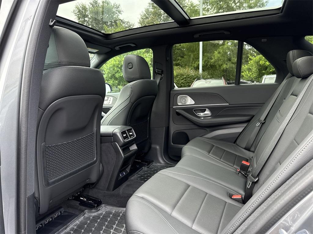 used 2025 Mercedes-Benz GLE 450 car, priced at $71,250