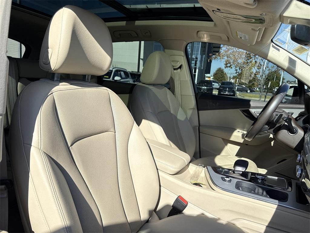 used 2019 Audi Q7 car, priced at $24,500