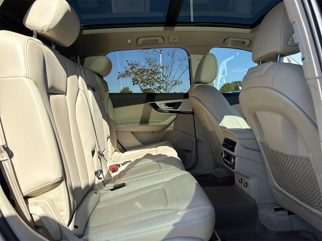 used 2019 Audi Q7 car, priced at $24,500
