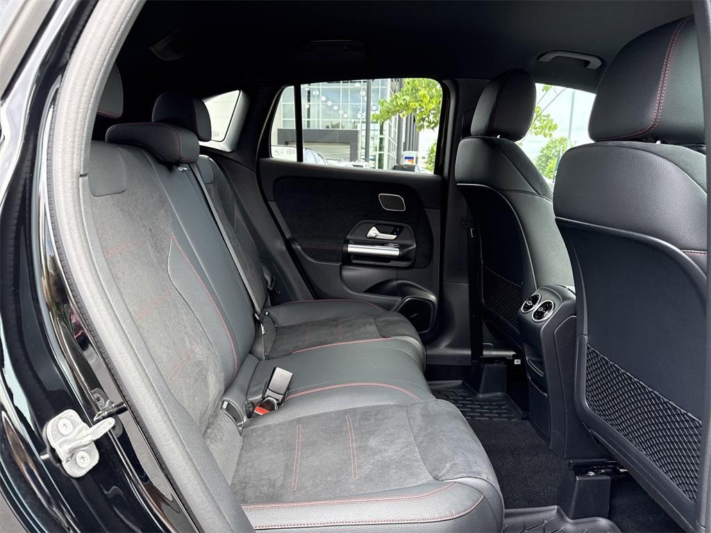 used 2025 Mercedes-Benz GLA 250 car, priced at $43,500