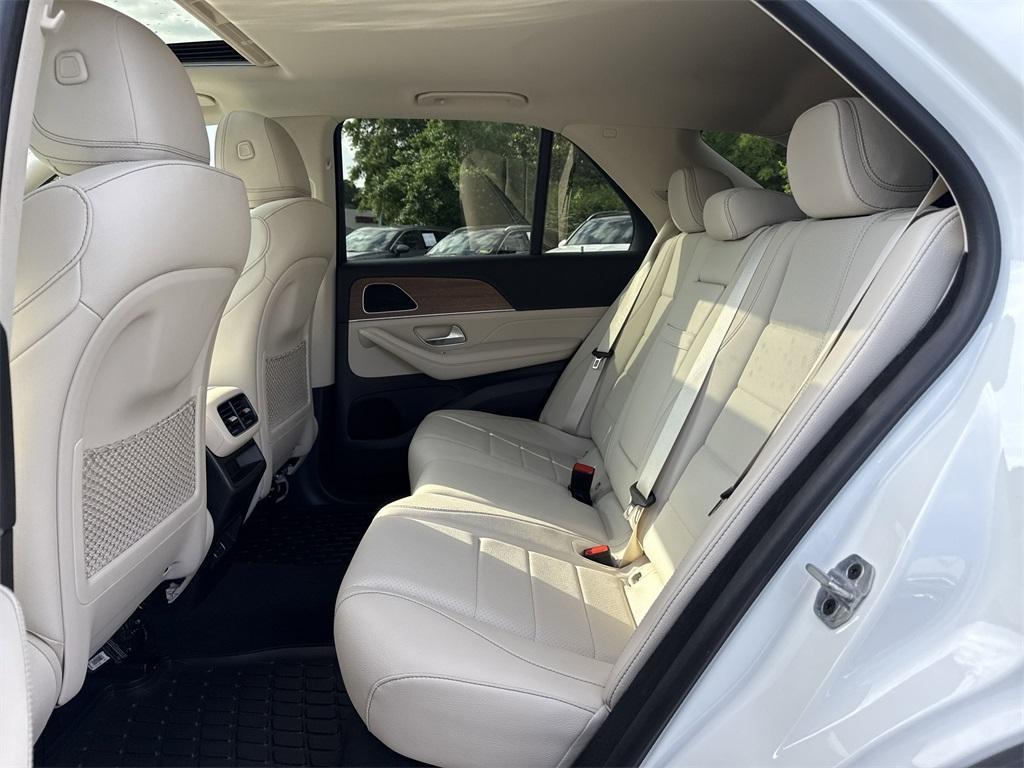 used 2025 Mercedes-Benz GLE 450e car, priced at $71,000