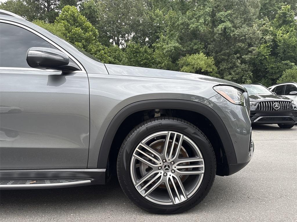 new 2025 Mercedes-Benz GLS 450 car, priced at $99,415