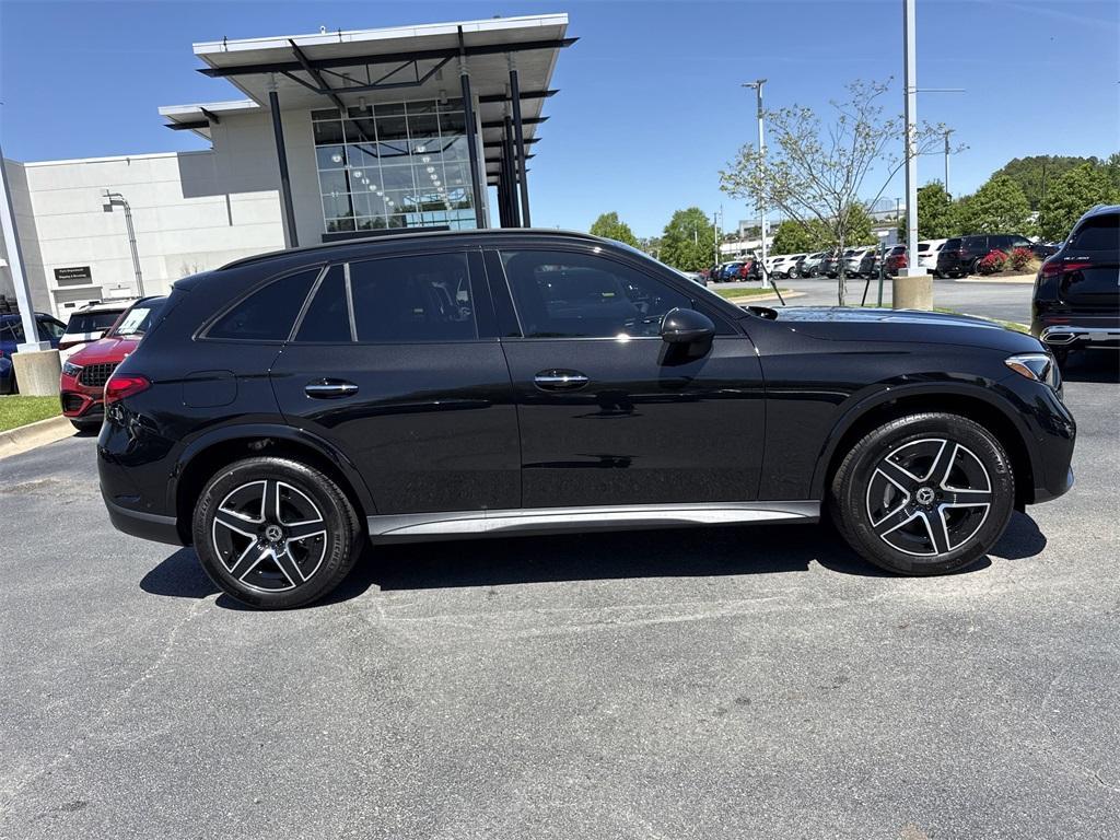 new 2025 Mercedes-Benz GLC 300 car, priced at $59,035