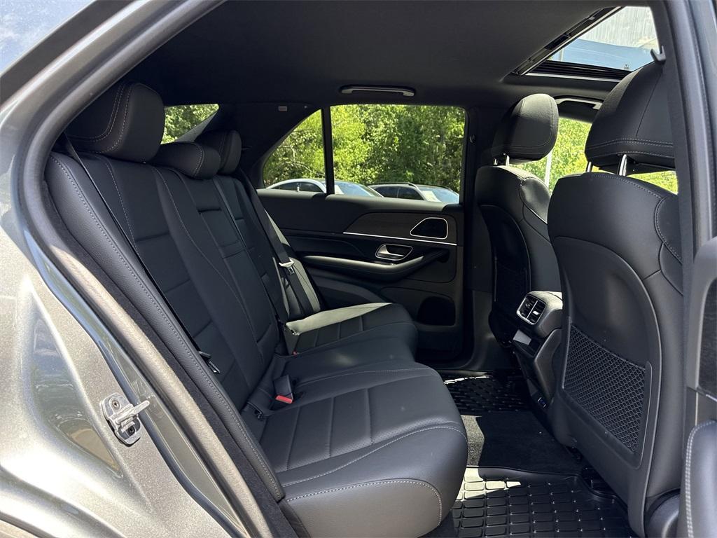 new 2025 Mercedes-Benz GLE 350 car, priced at $70,045