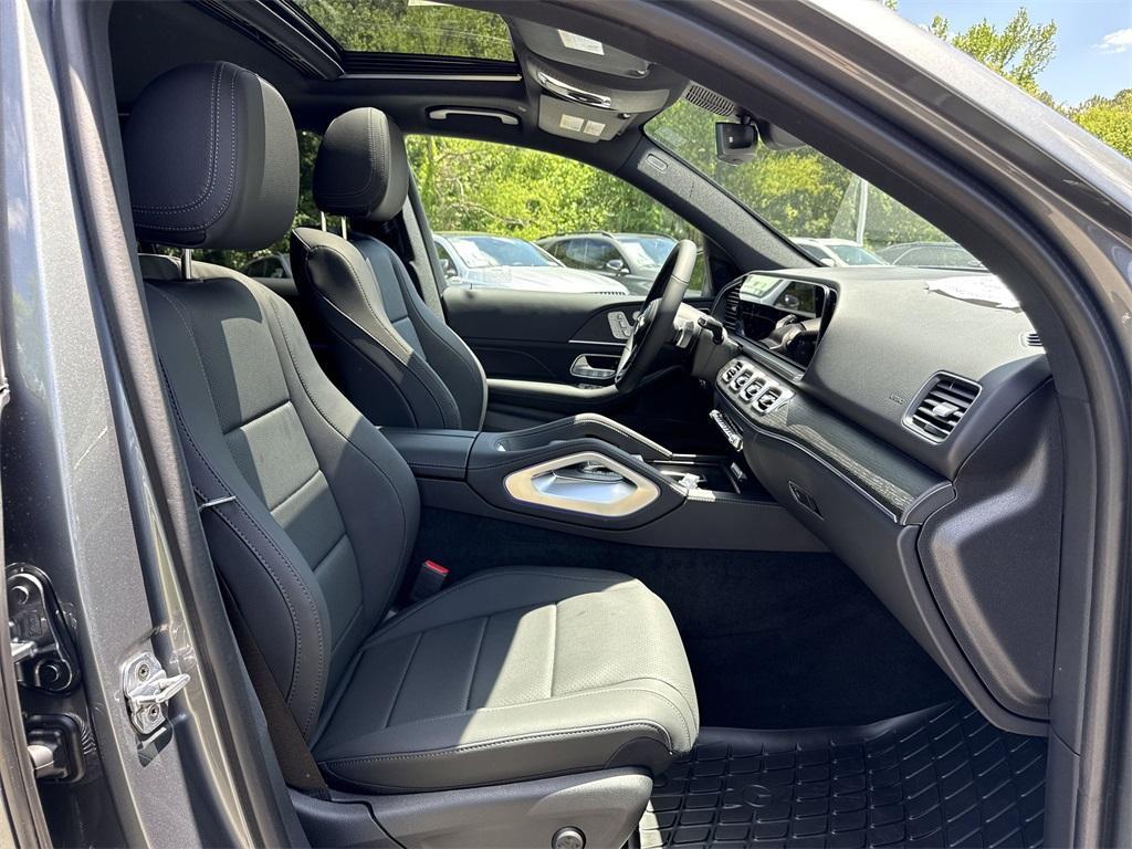new 2025 Mercedes-Benz GLE 350 car, priced at $70,045