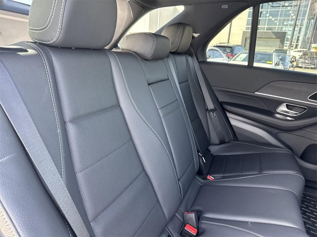 new 2025 Mercedes-Benz GLE 450e car, priced at $77,345