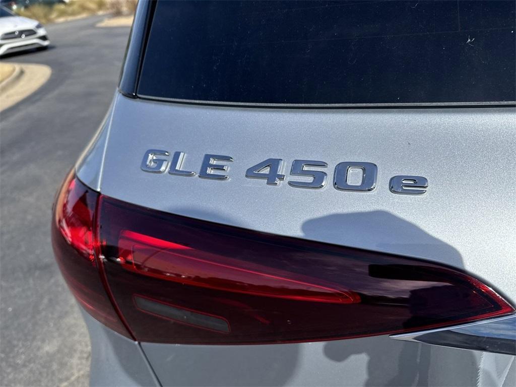 new 2025 Mercedes-Benz GLE 450e car, priced at $77,345