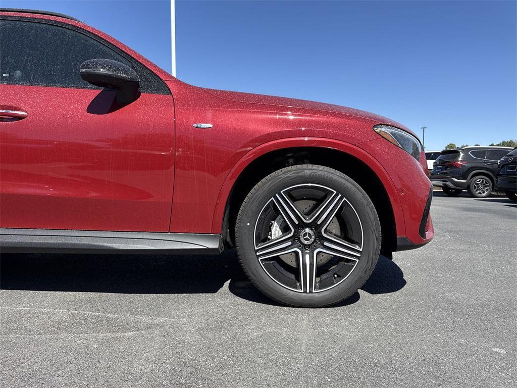 new 2025 Mercedes-Benz GLC 350e car, priced at $69,285