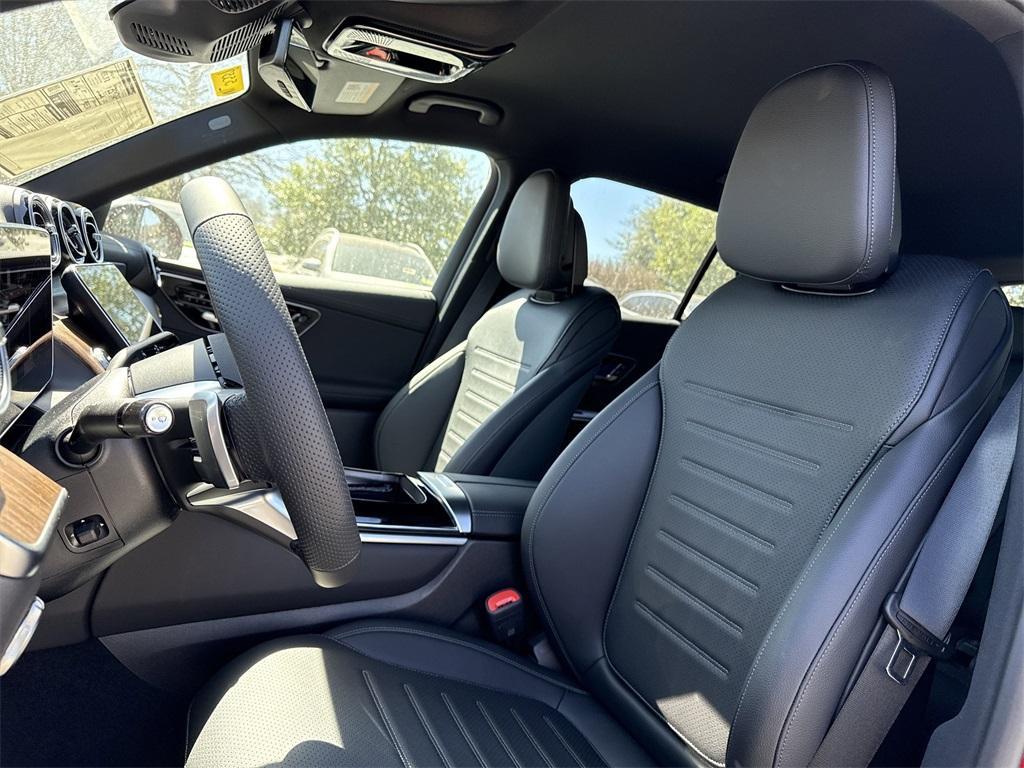 new 2025 Mercedes-Benz GLC 350e car, priced at $69,285