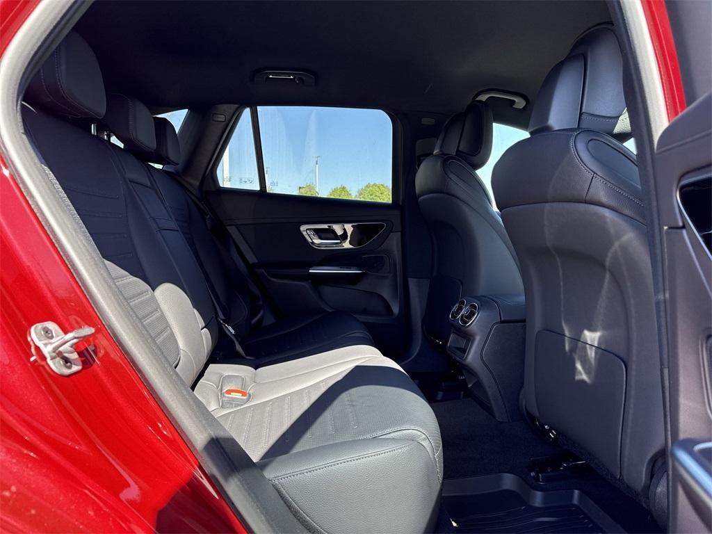 new 2025 Mercedes-Benz GLC 350e car, priced at $69,285
