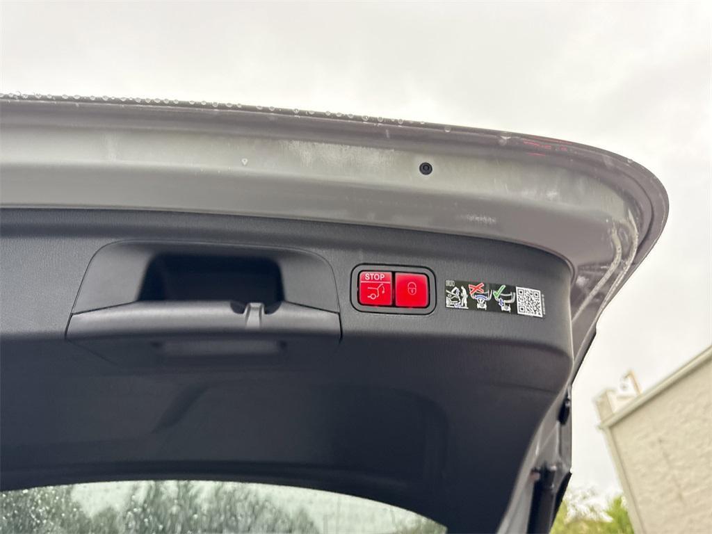 new 2026 Mercedes-Benz GLE 350 car, priced at $81,760