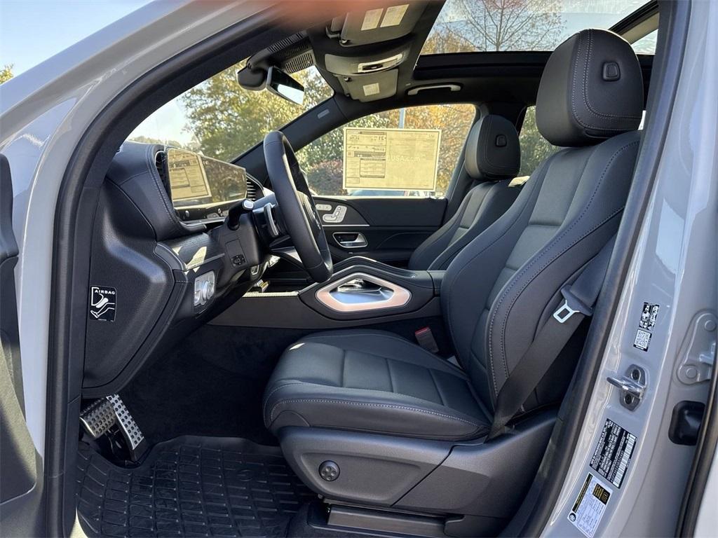 new 2025 Mercedes-Benz GLS 450 car, priced at $101,275