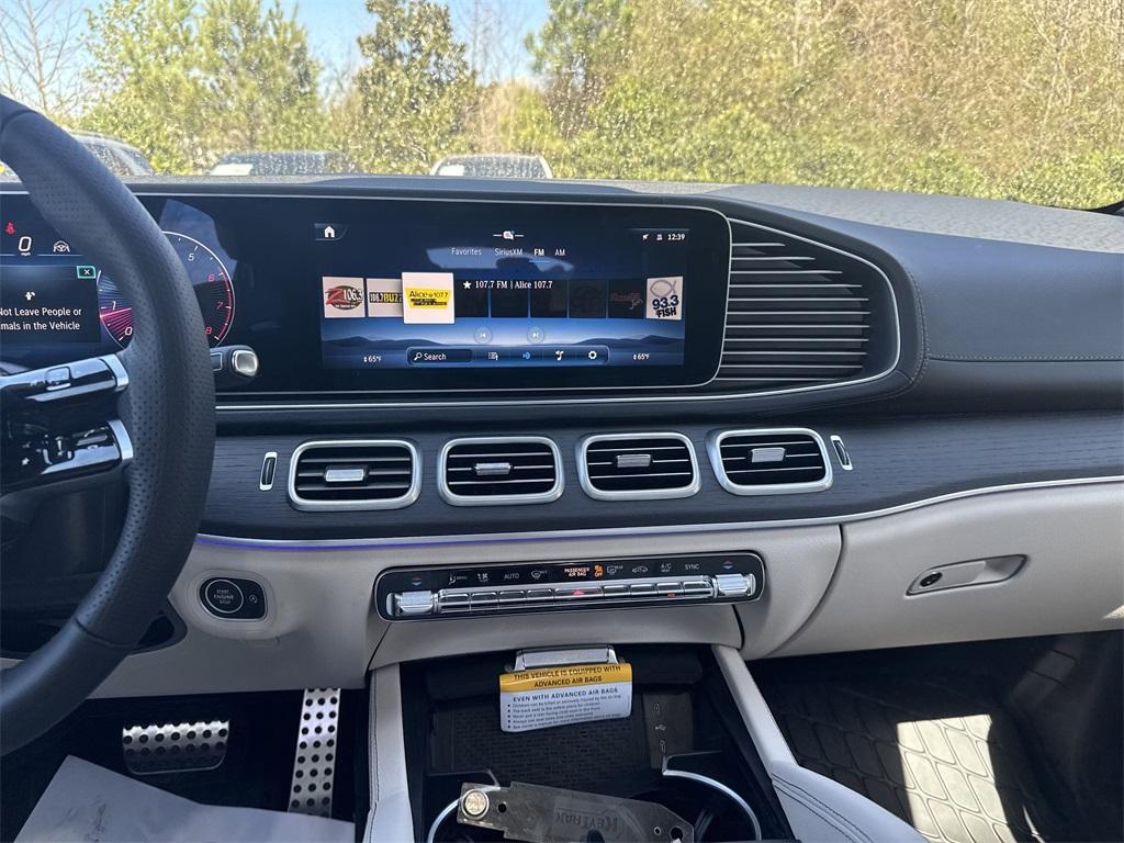 new 2025 Mercedes-Benz GLS 450 car, priced at $98,565