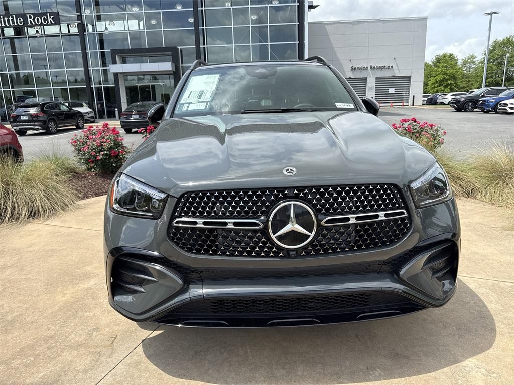 new 2025 Mercedes-Benz GLE 450 car, priced at $88,480