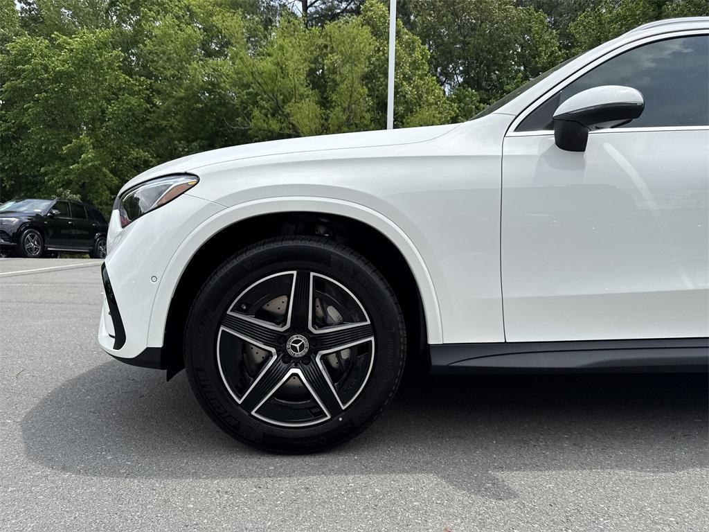 new 2025 Mercedes-Benz GLC 300 car, priced at $58,050