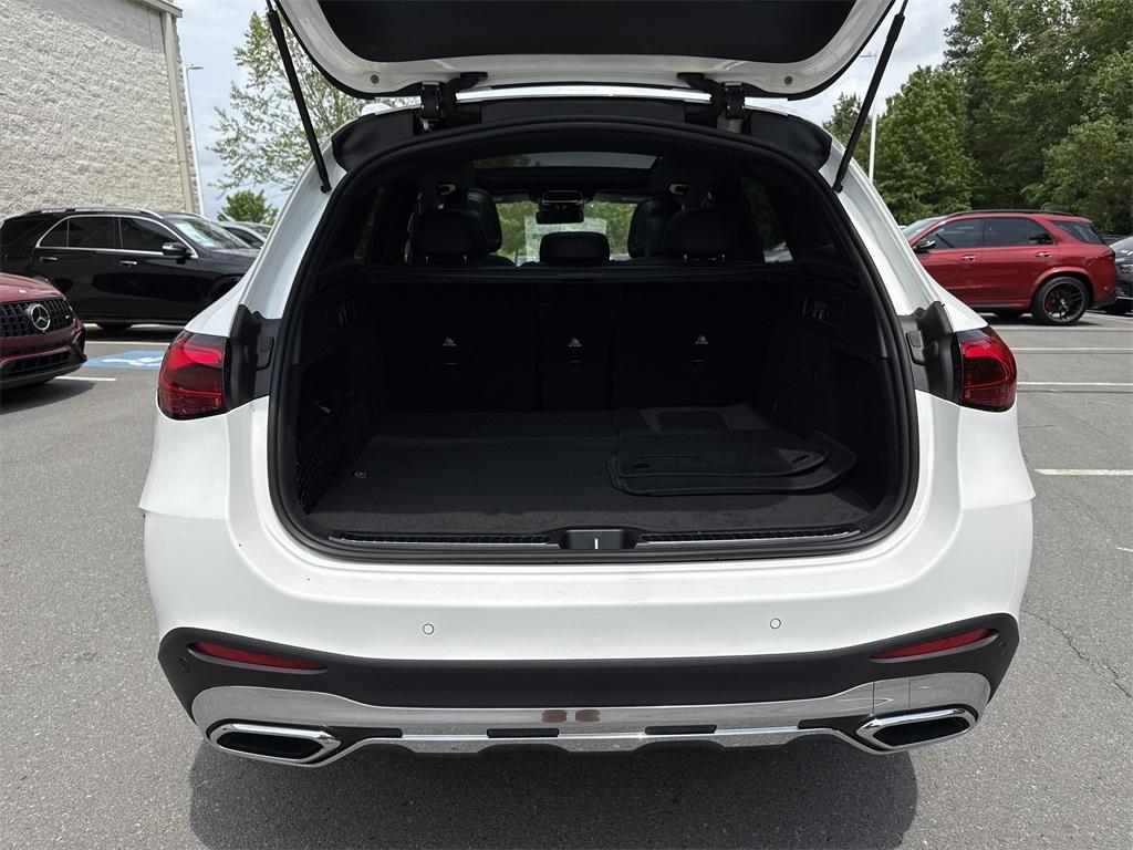 new 2025 Mercedes-Benz GLC 300 car, priced at $58,050