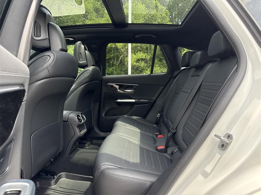 new 2025 Mercedes-Benz GLC 300 car, priced at $58,050