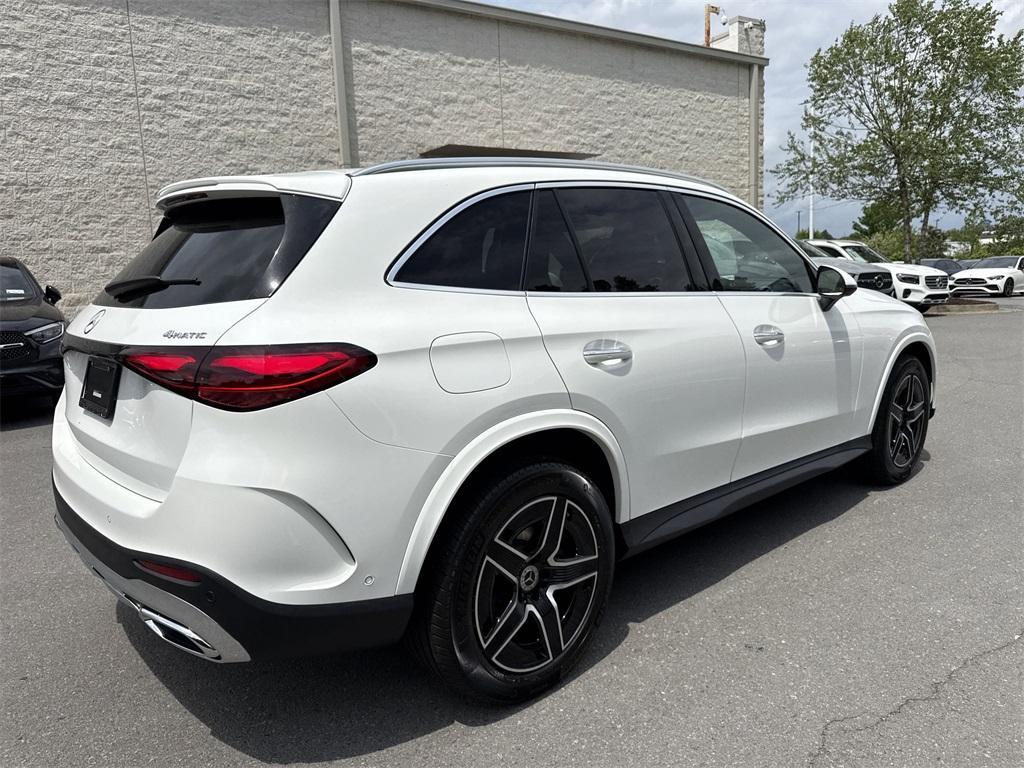 new 2025 Mercedes-Benz GLC 300 car, priced at $58,050