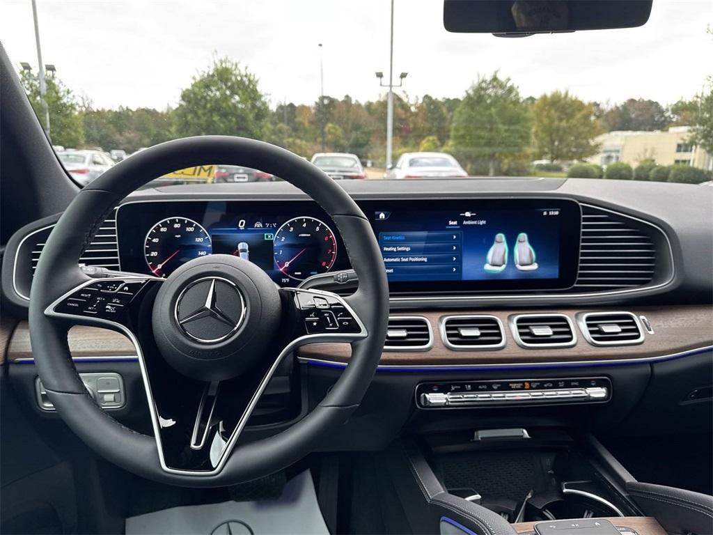 new 2025 Mercedes-Benz GLE 450 car, priced at $87,145