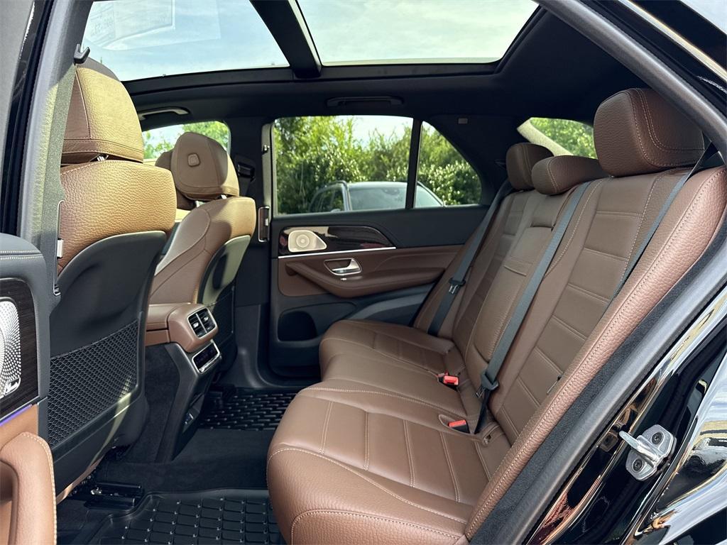 new 2025 Mercedes-Benz GLE 450e car, priced at $88,060
