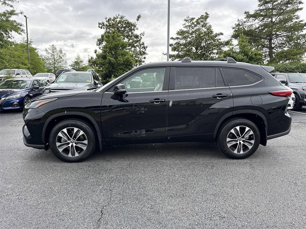 used 2023 Toyota Highlander Hybrid car, priced at $39,500