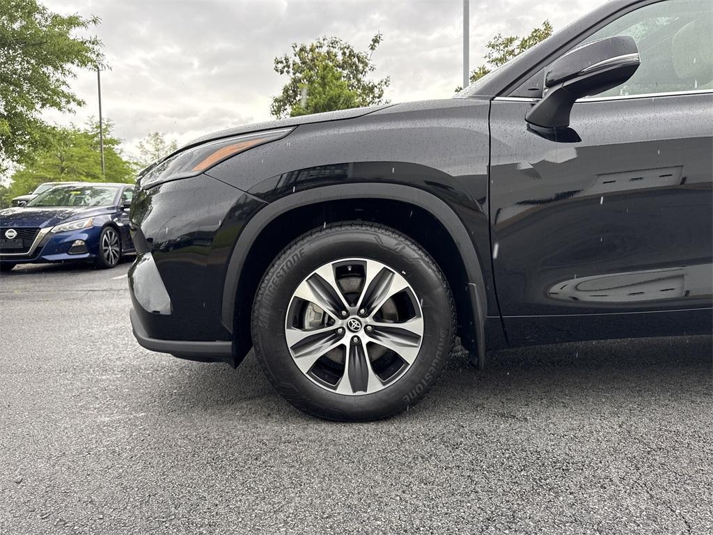 used 2023 Toyota Highlander Hybrid car, priced at $39,500