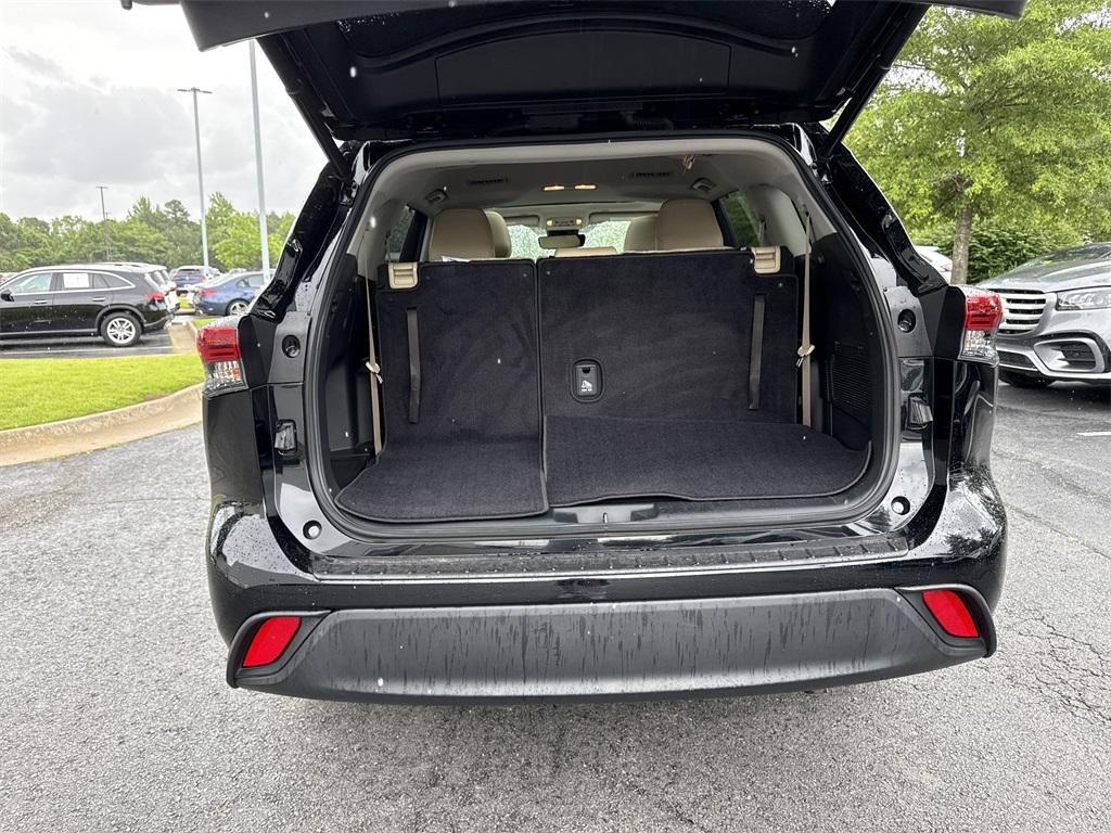 used 2023 Toyota Highlander Hybrid car, priced at $39,500