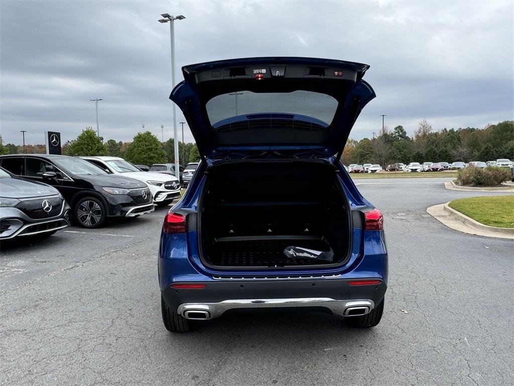 new 2025 Mercedes-Benz GLA 250 car, priced at $48,445